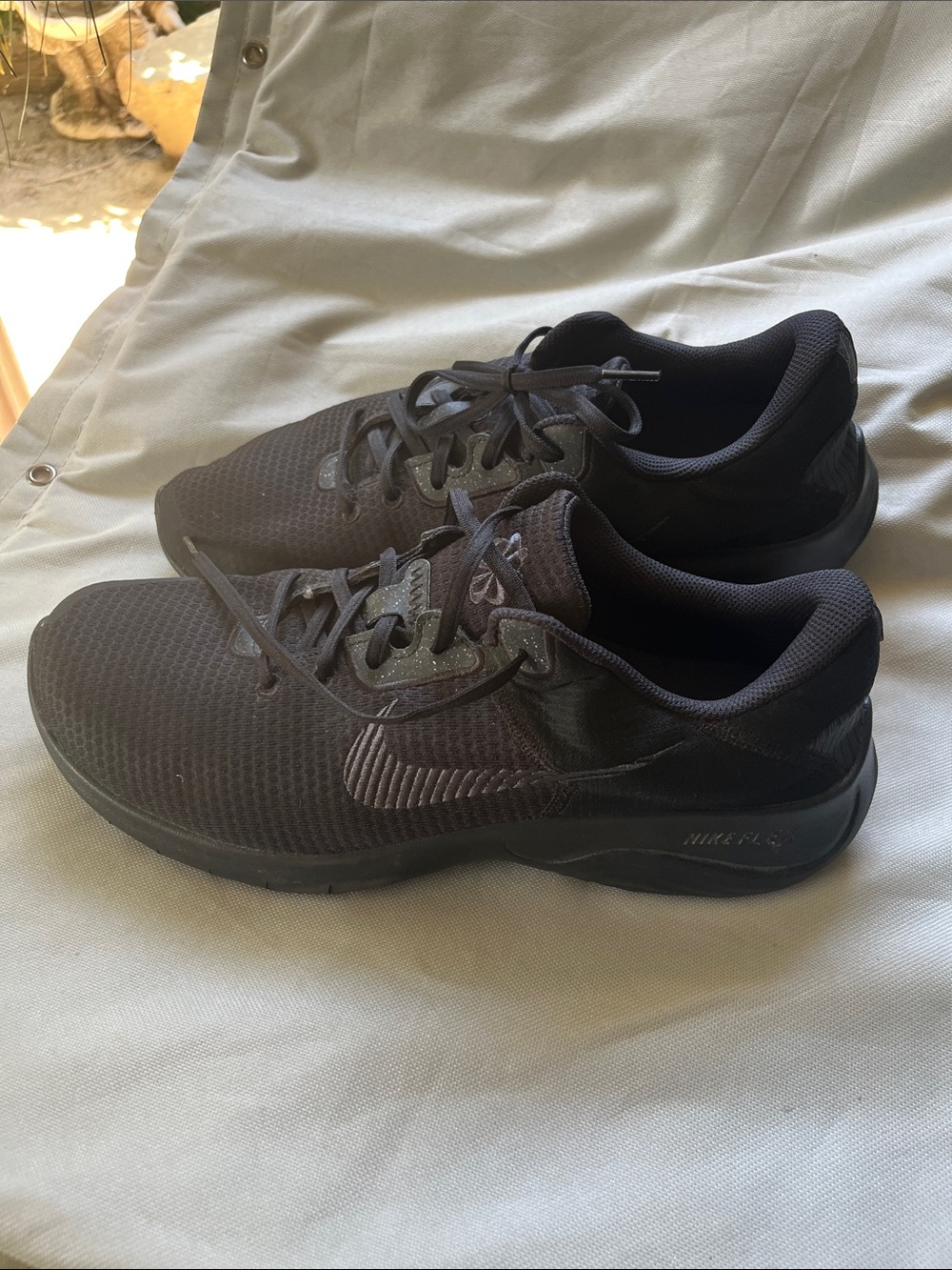 Nike Men's Black Mesh Athletic Sneakers